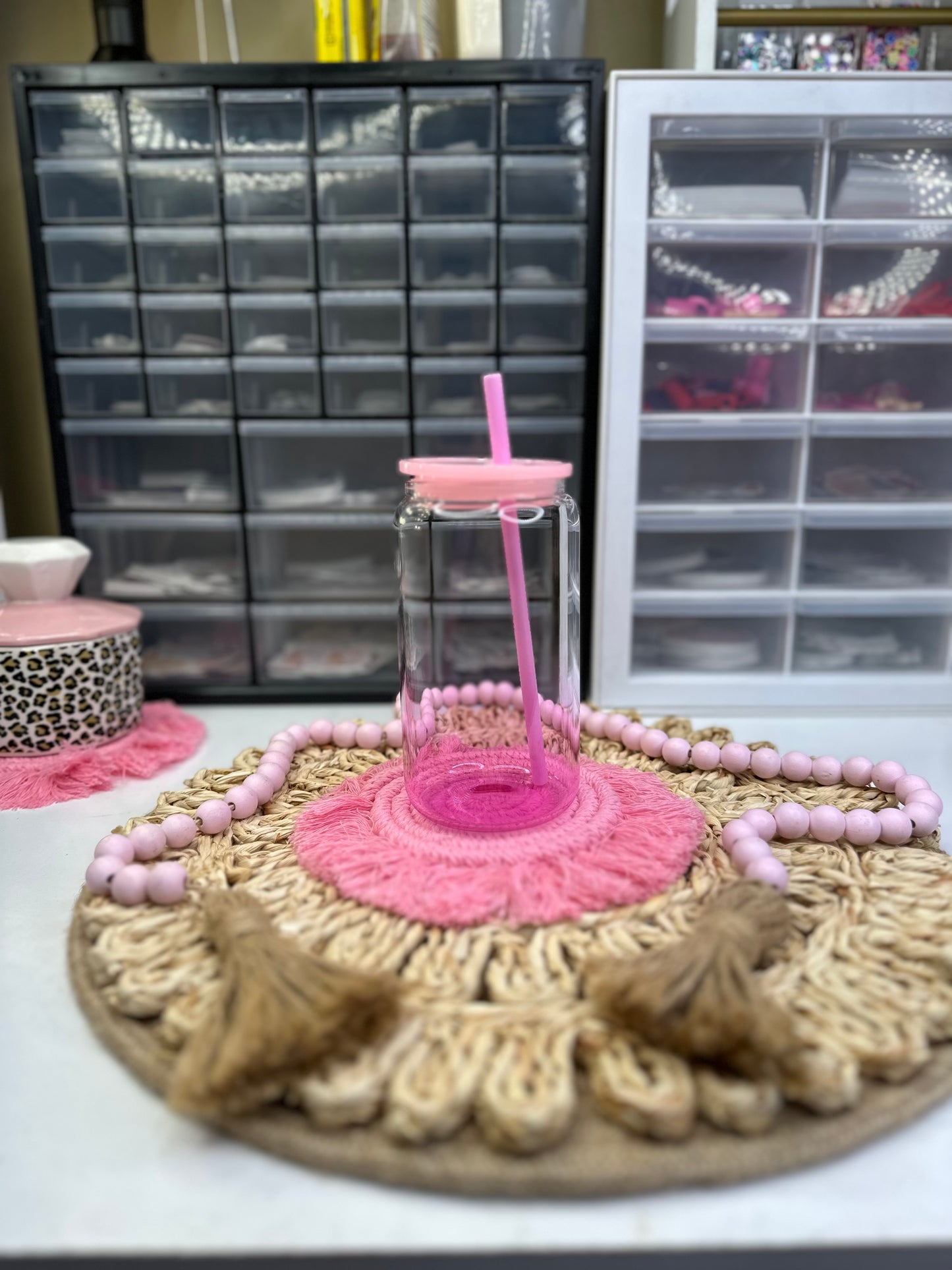 Ombre Glass cans  W/ Plastic lids