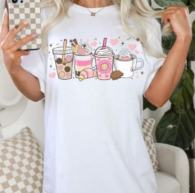 Cafecito Y chisme Tee